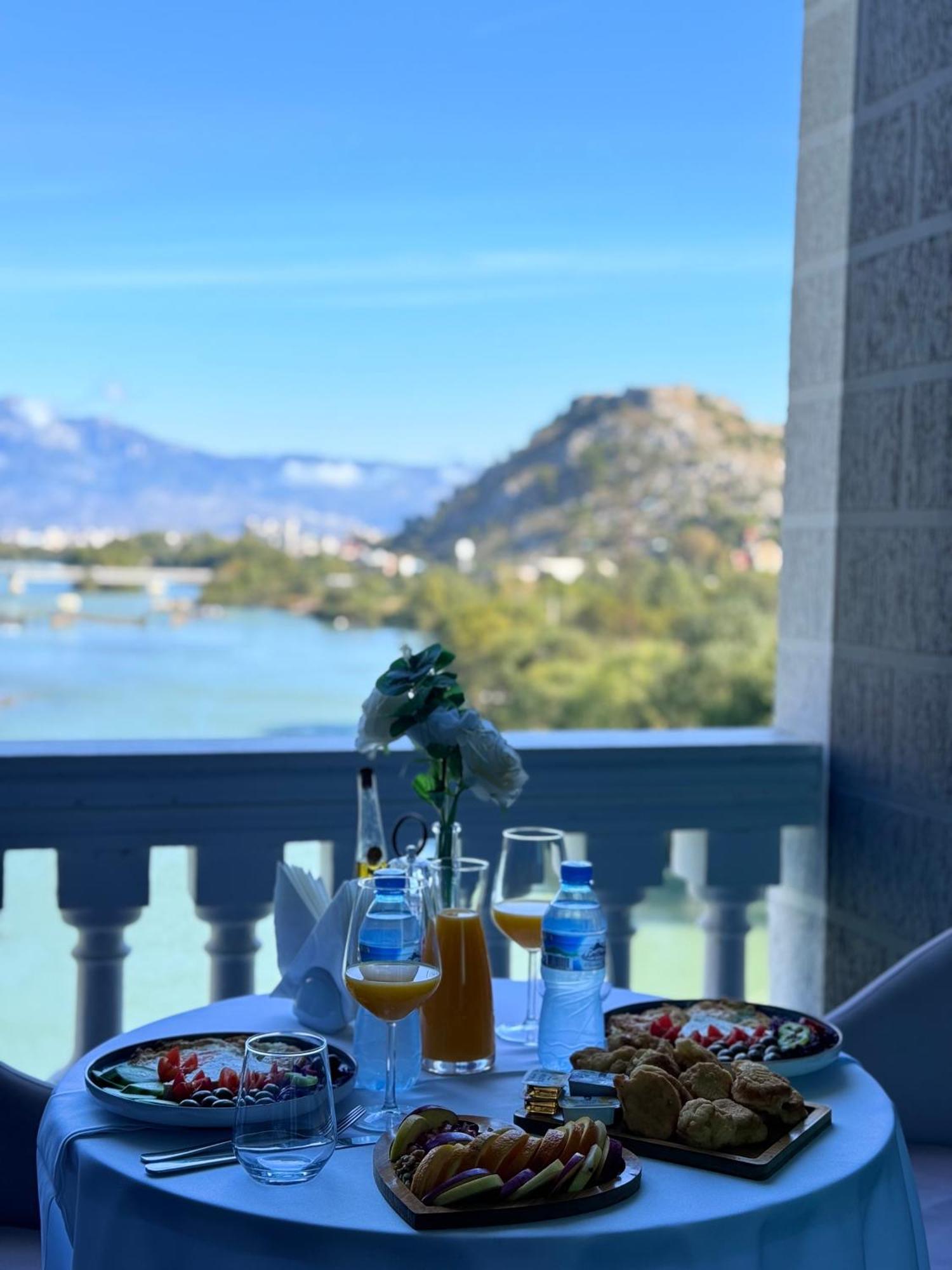 Prince Of Lake Hotel Shkoder Ngoại thất bức ảnh