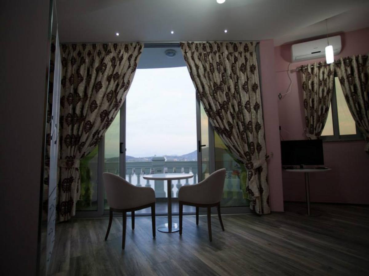 Prince Of Lake Hotel Shkoder Ngoại thất bức ảnh