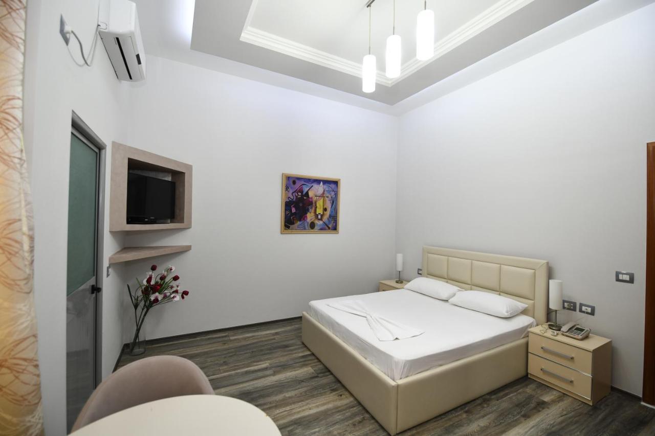 Prince Of Lake Hotel Shkoder Ngoại thất bức ảnh
