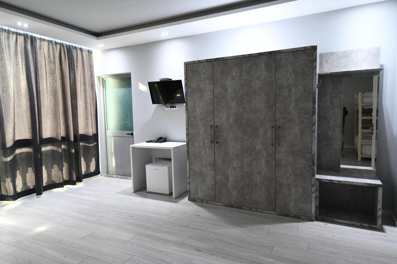 Prince Of Lake Hotel Shkoder Ngoại thất bức ảnh